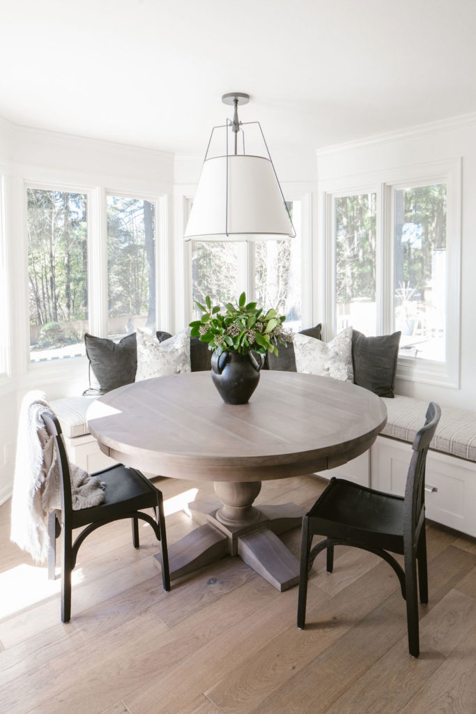 breakfast_nook_distance _design