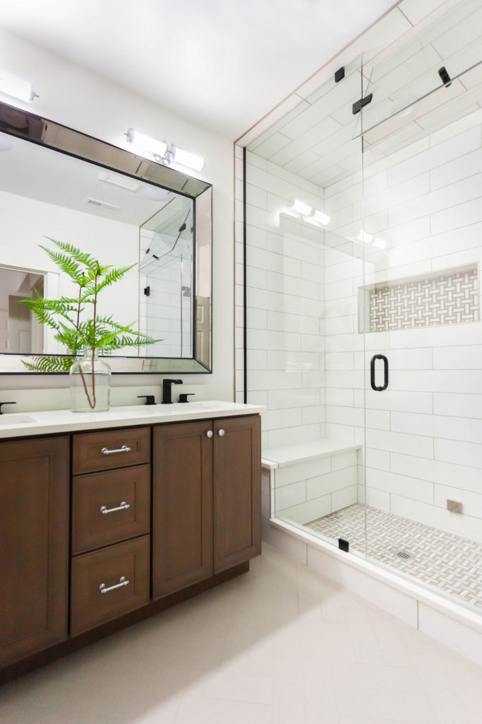 mixing-metals-in-bathroom-design